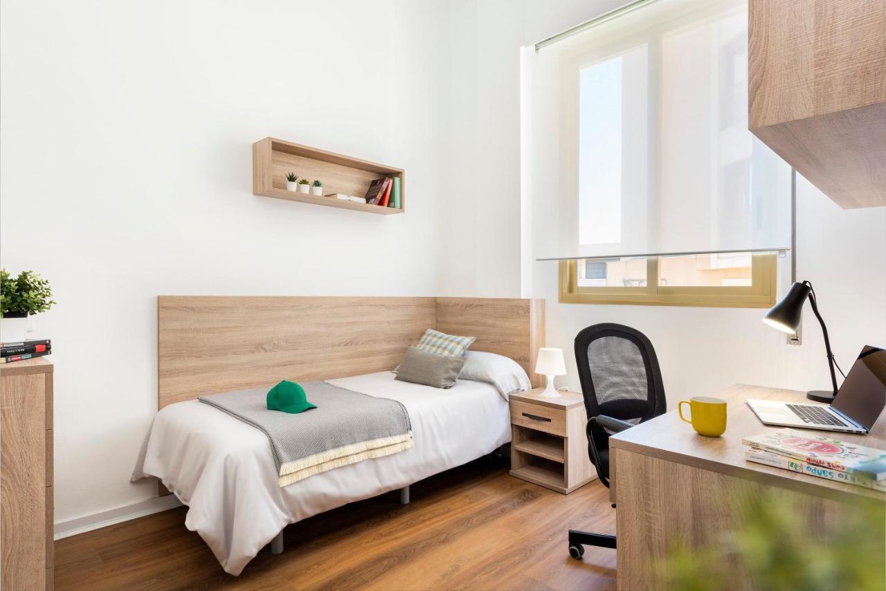 Micampus Armendariz Students Solo Estudiantes Apartamento Sevilla